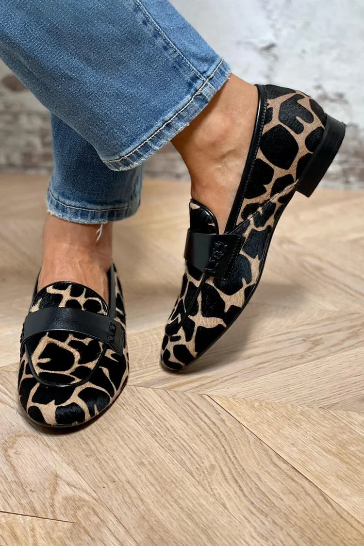 JOOSJE | COZY CHIC LOAFERS MET KOEIENMOTIEF