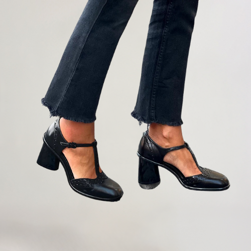 NINA | CLASSY ZWARTE T-STRAP HAKKEN MET COMFORTABELE ZOOL