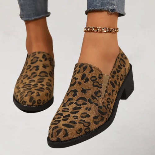 ANGELIQUE | CASUAL LOAFERS MET RONDE NEUS EN DIKKE HAK